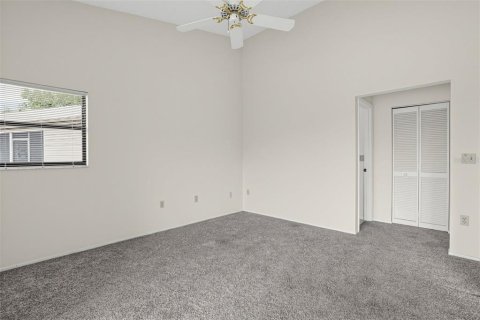 Villa ou maison à louer à Sarasota, Floride: 2 chambres, 99.68 m2 № 2429623 - photo 12