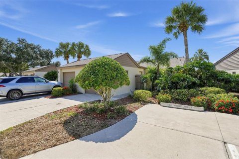 Villa ou maison à louer à Sarasota, Floride: 2 chambres, 99.68 m2 № 2429623 - photo 19