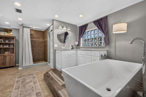 House in Saint Petersburg, Florida 3 bedrooms, 246.93 sq.m. № 2396196 - photo 27