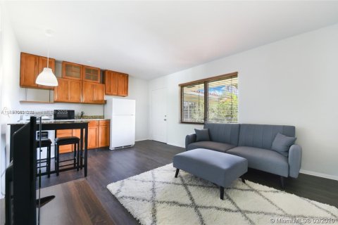 Condo à Miami Beach, Floride, 1 chambre  № 1889033