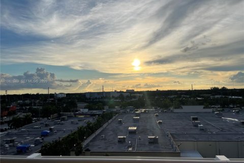 Condominio en alquiler en Aventura, Florida, 1 dormitorio, 70.05 m2 № 2049183 - foto 20