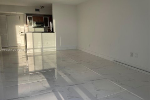 Condominio en alquiler en Aventura, Florida, 1 dormitorio, 70.05 m2 № 2049183 - foto 18