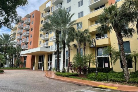 Condominio en alquiler en Aventura, Florida, 1 dormitorio, 70.05 m2 № 2049183 - foto 2