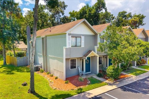 Touwnhouse à vendre à Port Orange, Floride: 2 chambres, 126.72 m2 № 1901184 - photo 1