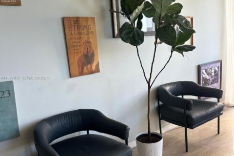 Снять в аренду кондоминиум в Майами, Флорида 3 спальни, 113.15м2, № 1985953 - фото 10