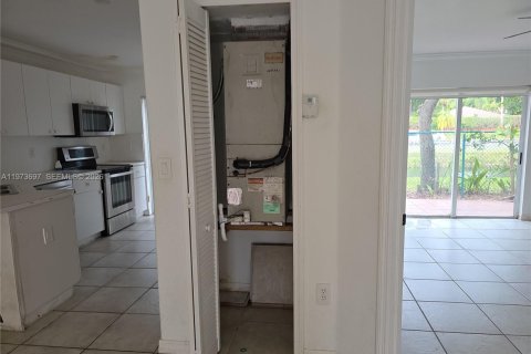 Copropriété à vendre à Doral, Floride: 3 chambres, 119.84 m2 № 2033963 - photo 7