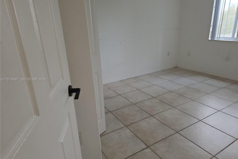 Copropriété à vendre à Doral, Floride: 3 chambres, 119.84 m2 № 2033963 - photo 3