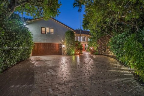 Купить виллу или дом в Холливуд, Флорида 6 спален, 617.89м2, № 1977101 - фото 5