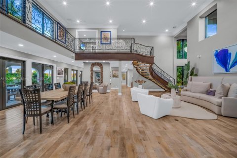 Купить виллу или дом в Холливуд, Флорида 6 спален, 617.89м2, № 1977101 - фото 10