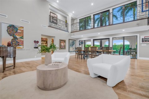 Купить виллу или дом в Холливуд, Флорида 6 спален, 617.89м2, № 1977101 - фото 9