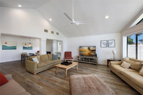 House in Bradenton, Florida 4 bedrooms, 205.13 sq.m. № 2167067 - photo 20