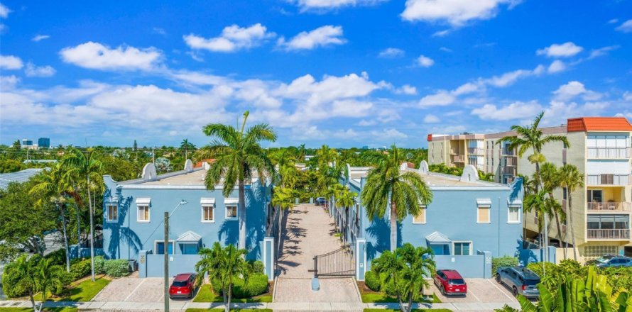 Townhouse in Lauderdale-by-the-Sea, Florida 3 bedrooms, 167.22 sq.m. № 1054588