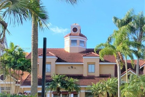 Apartamento en alquiler en Miami, Florida, 2 dormitorios, 97.83 m2 № 2060141 - foto 17