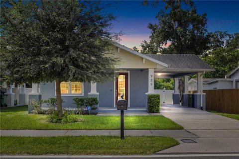 Casa en Tampa, Florida 3 dormitorios, 138.7 m2 № 2370893