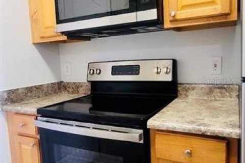 Copropriété à louer à Tampa, Floride: 2 chambres, 91.32 m2 № 2415192 - photo 13
