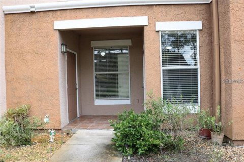 Copropriété à louer à Tampa, Floride: 2 chambres, 91.32 m2 № 2415192 - photo 3