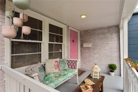 House in Tampa, Florida 3 bedrooms, 138.05 sq.m. № 1797296 - photo 4