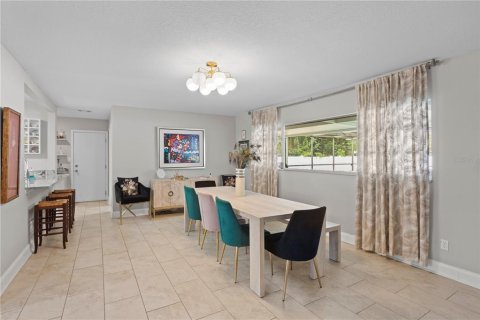 House in Tampa, Florida 3 bedrooms, 138.05 sq.m. № 1797296 - photo 19