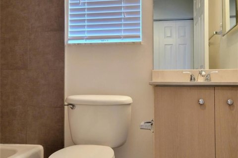 Снять в аренду виллу или дом в Уэстон, Флорида 1 комната, 131.92м2, № 2088186 - фото 15