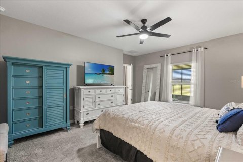 House in Kissimmee, Florida 5 bedrooms, 221.85 sq.m. № 1879442 - photo 21