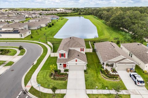 House in Kissimmee, Florida 5 bedrooms, 221.85 sq.m. № 1879442 - photo 5