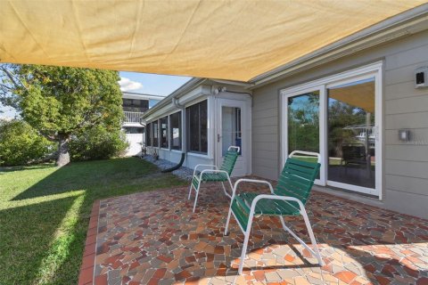 House in Hudson, Florida 2 bedrooms, 105.54 sq.m. № 1771583 - photo 27