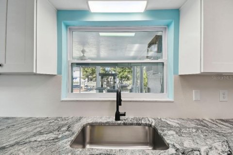 Купить виллу или дом в Гудзон, Флорида 5 комнат, 105.54м2, № 1771583 - фото 13