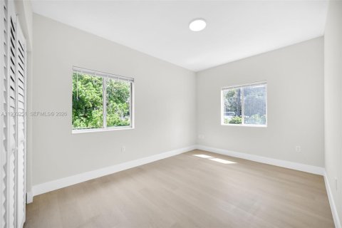 Villa ou maison à vendre à Miami, Floride: 3 chambres, 117.06 m2 № 2055617 - photo 29