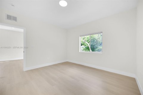 Villa ou maison à vendre à Miami, Floride: 3 chambres, 117.06 m2 № 2055617 - photo 22