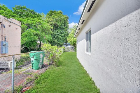 Villa ou maison à vendre à Miami, Floride: 3 chambres, 117.06 m2 № 2055617 - photo 6