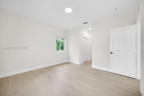 Villa ou maison à vendre à Miami, Floride: 3 chambres, 117.06 m2 № 2055617 - photo 20