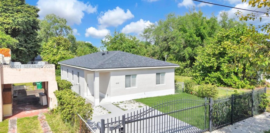 Villa ou maison à Miami, Floride 3 chambres, 117.06 m2 № 2055617