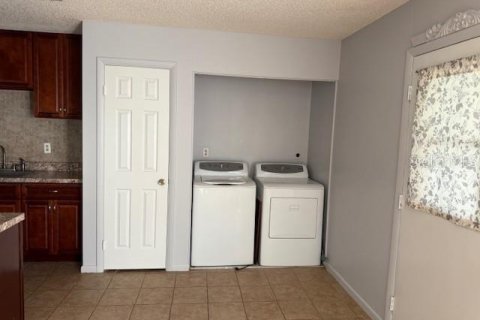 Casa en venta en Ocala, Florida, 3 dormitorios, 115.94 m2 № 1917351 - foto 11