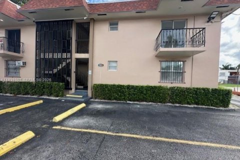 Appartement à Miami, Floride 1 chambre, 66.89 m2 № 2053793