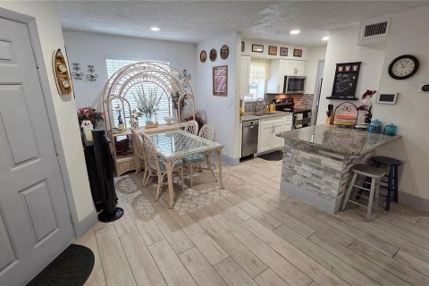 Купить кондоминиум в Тампа, Флорида 5 комнат, 70.05м2, № 1810238 - фото 3