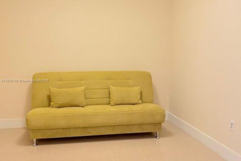 Condo in Sunrise, Florida, 1 bedroom  № 1836543 - photo 25