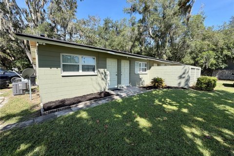 Commercial property in Gainesville, Florida 4 bedrooms, 184.32 sq.m. № 2379298 - photo 6