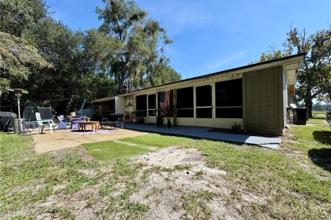 Commercial property in Gainesville, Florida 4 bedrooms, 184.32 sq.m. № 2379298 - photo 12