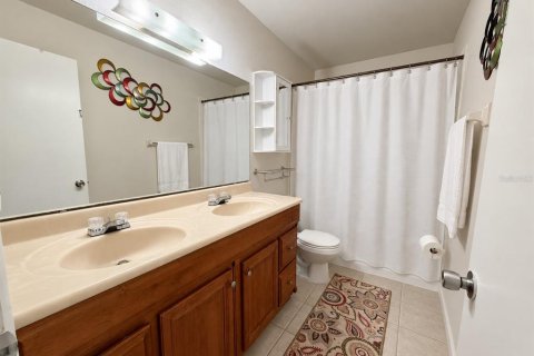 Commercial property in Gainesville, Florida 4 bedrooms, 184.32 sq.m. № 2379298 - photo 26