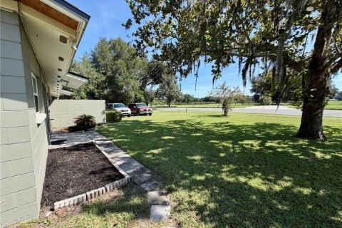 Commercial property in Gainesville, Florida 4 bedrooms, 184.32 sq.m. № 2379298 - photo 9