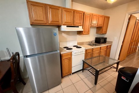 Commercial property in Gainesville, Florida 4 bedrooms, 184.32 sq.m. № 2379298 - photo 15