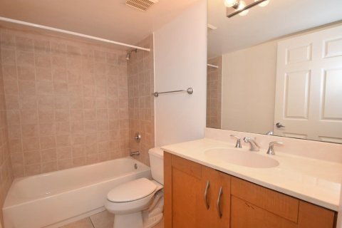 Copropriété à vendre à Boca Raton, Floride: 2 chambres, 96.15 m2 № 2431595 - photo 8