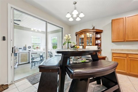 Villa ou maison à vendre à Orange Park, Floride: 5 chambres, 311.41 m2 № 1769990 - photo 5