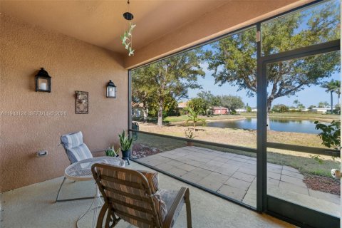 Купить виллу или дом в Пунта-Горда, Флорида 2 спальни, 142.42м2, № 2005788 - фото 24