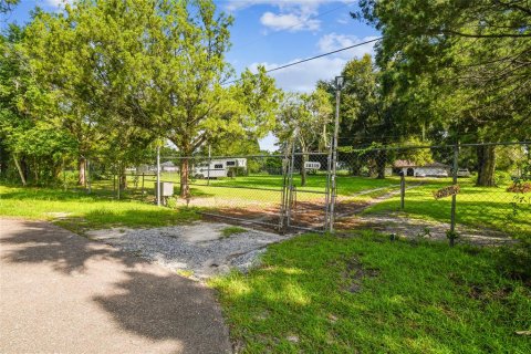 House in Brooksville, Florida 3 bedrooms, 401.62 sq.m. № 2109291 - photo 15