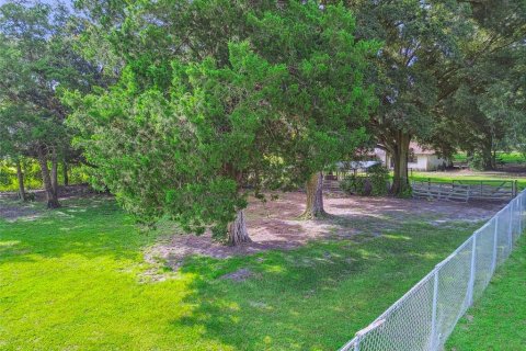 House in Brooksville, Florida 3 bedrooms, 401.62 sq.m. № 2109291 - photo 11