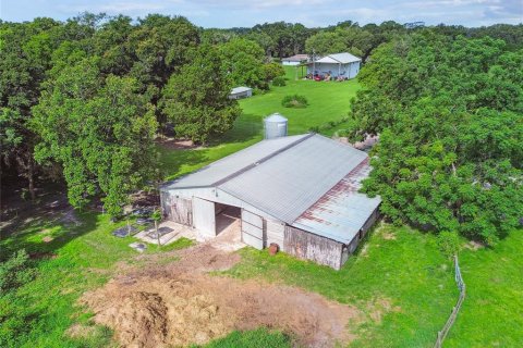House in Brooksville, Florida 3 bedrooms, 401.62 sq.m. № 2109291 - photo 8