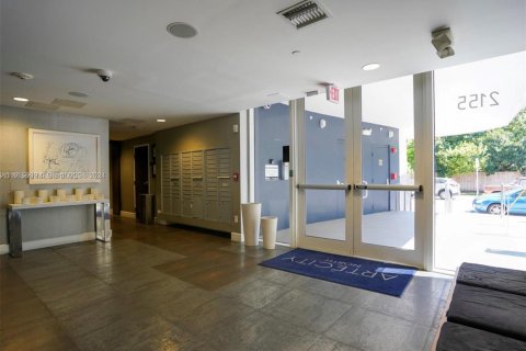Condominio en venta en Miami Beach, Florida, 1 dormitorio, 64.29 m2 № 2077056 - foto 5