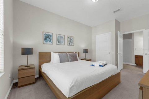 Condo in Orlando, Florida, 3 bedrooms  № 1616412 - photo 15