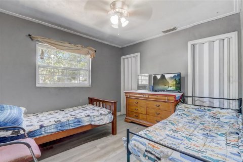 House in Apopka, Florida 4 bedrooms, 110.93 sq.m. № 1722583 - photo 15